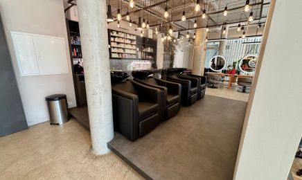 Mona Hofmann Wellness for your Hair: Friseur in Heilbronn