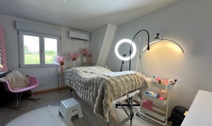 KD'Lashed : Institut de beauté à Seuil