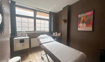 Adelys Beauté : Manucure à Mâcon
