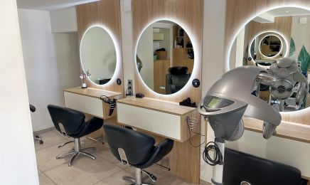 Tête en l'air : Coiffeur à Couternon