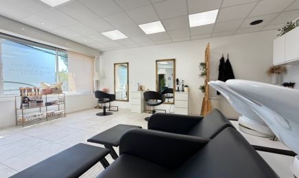 Francesca Salon Coiffure  : Institut de beauté à Istres