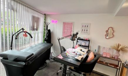 Ma beauté by Amé : Manucure à Six-Fours-les-Plages