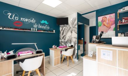 Un monde de beautés : Manucure à Orléans