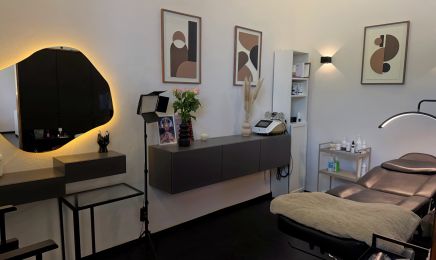 Shyn Beauty : Kosmetikstudio in Augsburg