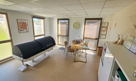 JLUXO & REFLEXOLOGIE - luxopuncture - refléxologie bébé emotionnelle : Institut de beauté à Générac