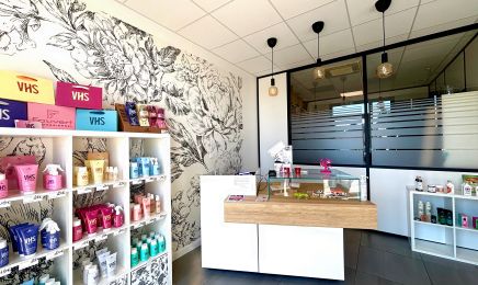 Emil et une coiffure : Coiffeur à Tramoyes