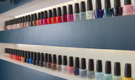 Now Esthétique - Bar à ongles et épilation : Manucure à Vincennes