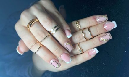 Nanie Beauty : Manucure à Lattes