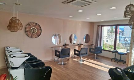 Mandy Coiffure Mixte : Barbier à Saivres