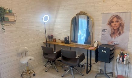 Le Chalet de Marie : Coiffeur à Audenge