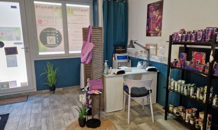 AM BEAUTÉ : Manucure à Bourgoin-Jallieu