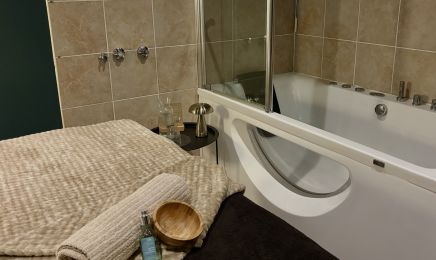 Yvalice | Salon de Beauté  : Manucure à Remouillé