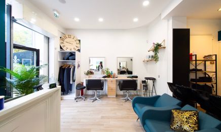Séverine, Julie & Co. : Coiffeur à Paris