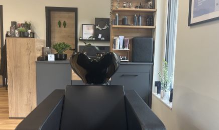 Friseur Madeleine: Kosmetikstudio in Hösbach