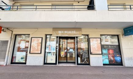 Bee Beauté (anciennement Les Secrets de la Beauté) : Manucure à Chilly-Mazarin