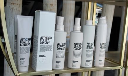 Salon 9 Eme Avenue By Aurore : Barbier à Vannes