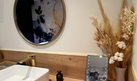 Cabinet de Dermographie (Clinique de maquillage permanent)  : Coiffeur à Quimper