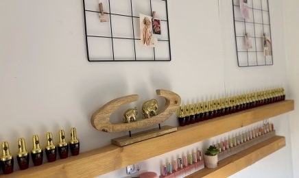 Purple Nails Studio : Manucure à La Rochelle