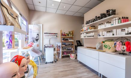 Institut miléna  : Manucure à Le Pecq