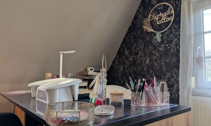 Eter'nails Tatoo : Manucure à Fressin