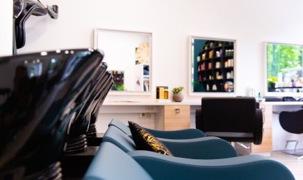 Séverine, Julie & Co. : Coiffeur à Paris