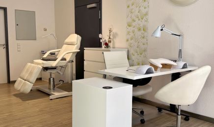 Beauty by Natali: Nagelstudio in Aalen