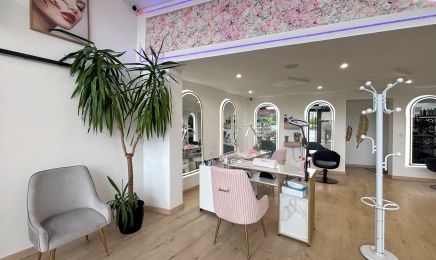 Jasmine Beauty - Institut de beauté - Coiffure : Coiffeur à Morsang-sur-Orge