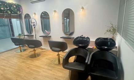 ALEJANDRA G BEAUTY EXPERT : Coiffeur à Puteaux