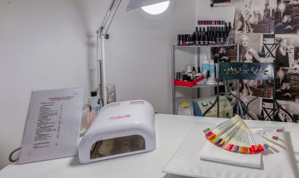 & Dieu créa la Femme : Institut de beauté à Saint-Paul-sur-Save