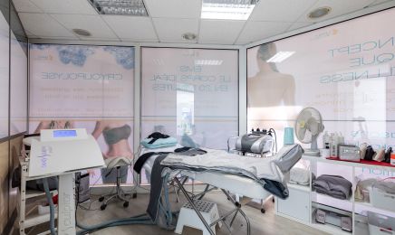 Unique Wellness - Centre d'Amincissement, Tonification et Anti-Âge : Institut de beauté à Orange