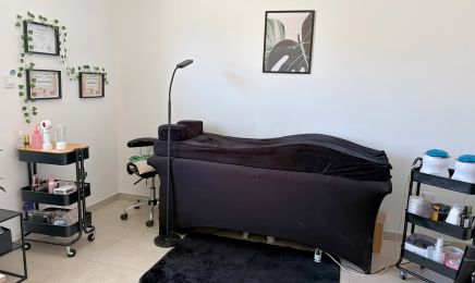 MD Ésthetique  : Manucure à Montaulin