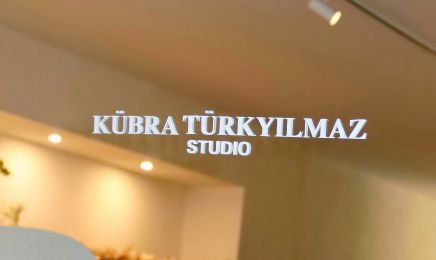 Kübra Türkyilmaz: Kosmetikstudio in Stuttgart