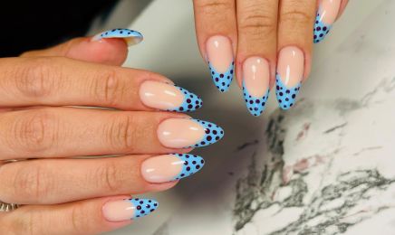 nails by manu : Manucure à Marseille