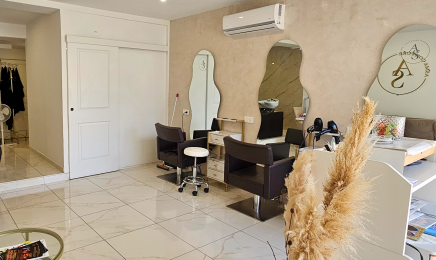AS Coiffure : Institut de beauté à Vitrolles