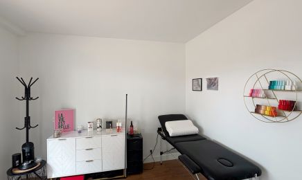 JS BEAUTY SALON : Manucure à Plaisance-du-Touch