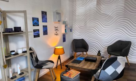 OSMOSE Centre de Flottaison et de Relaxation : Manucure à Baie-Mahault
