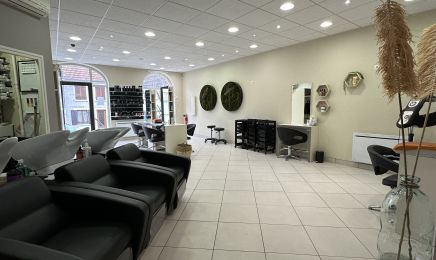 Hair by R : Coiffeur à Mareuil-le-Port