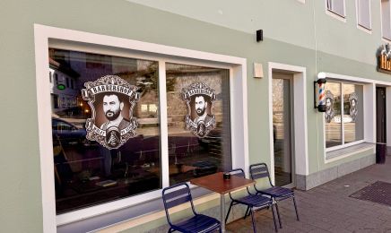Barber Shop Walat: Barbershop in Neuburg an der Donau