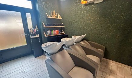 Coupes en Couleurs : Coiffeur à Le Vigen