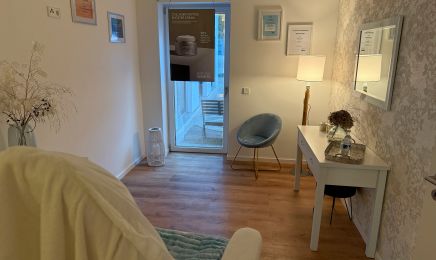 Catia Silva's Beautykonzept: Nagelstudio in Gutach (Schwarzwaldbahn)