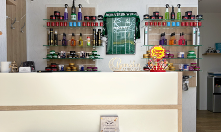 F & A Friseursalon: Friseur in Bremen