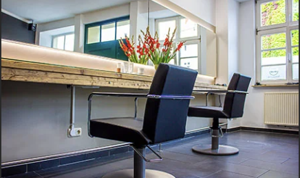 W38 Friseure Wasserstraße: Friseur in Stralsund