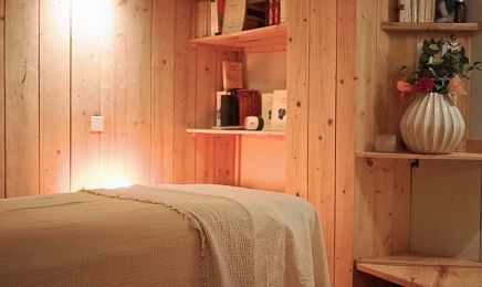 Florine Massage — Massage prénatal, drainage lymphatique & réflexologie : Institut de beauté à Biarritz
