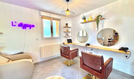 L’atypique II : Coiffeur à Saint-Savin