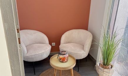 Élégance Beauté by C & Instant Précieux : Manucure à Lunel-Viel