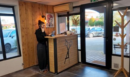 100% Beaute : Coiffeur à Saint-Estève
