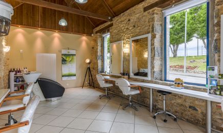Zenitude : Coiffeur à Ploumagoar