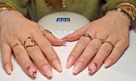 Monika Nails Art Studio : Manucure à Pessac