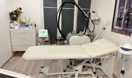 Cabinet de médecine esthétique du docteur K.MILOUDI EDDRIEF : Institut de beauté à Villiers-le-Bel