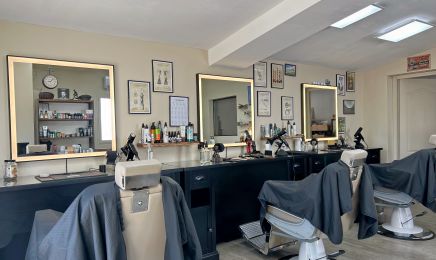 Moustache et Compagnie  : Coiffeur à Villeneuve-lès-Avignon
